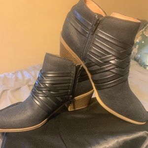 LifeStride Black Booties Black Suede, Size 8.5
